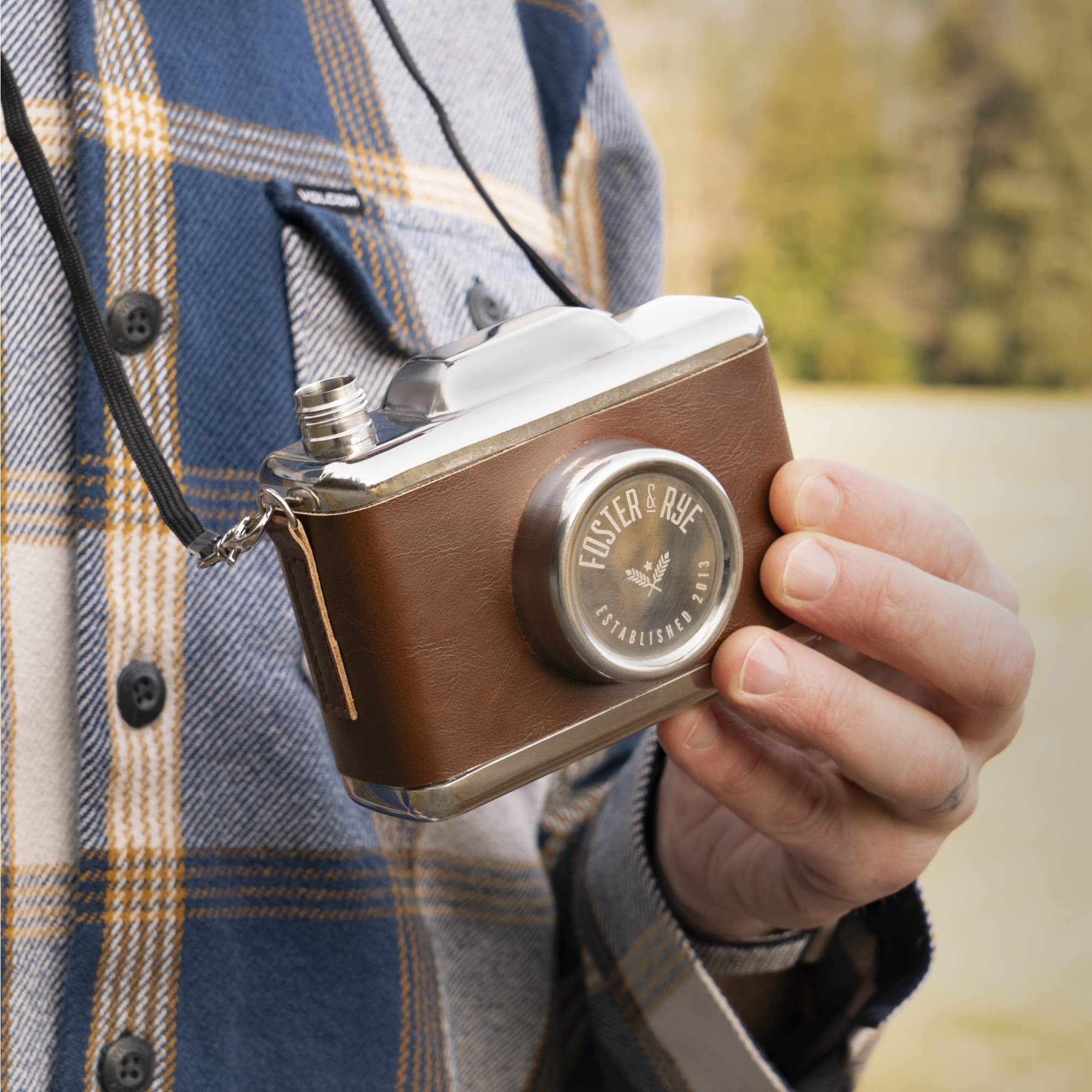 Amazon.com | Foster & Rye Snapshot Flask - Hidden Flasks for